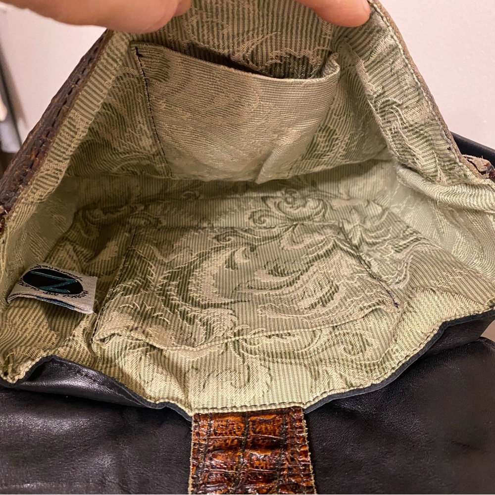 Beautiful Handcrafted Flap Crossbody Bag - Picture 12 of 16